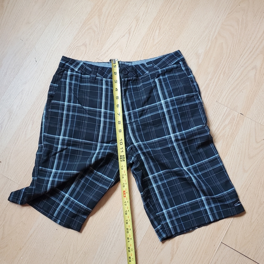 O'neill Men's Black and Gray Striped Shorts Size 30. - Picture 4 of 7